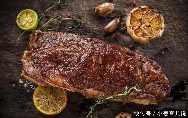 国民闺女关晓彤爱吃香菜卷牛肉牛肉的魅力各路明星都不能抵挡(图1)